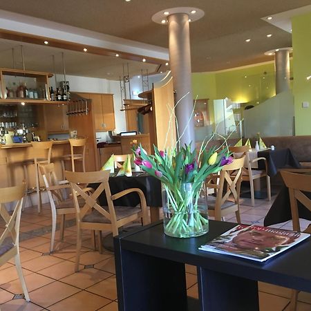 Warias Hotel & Restaurant Braunsbedra Екстер'єр фото