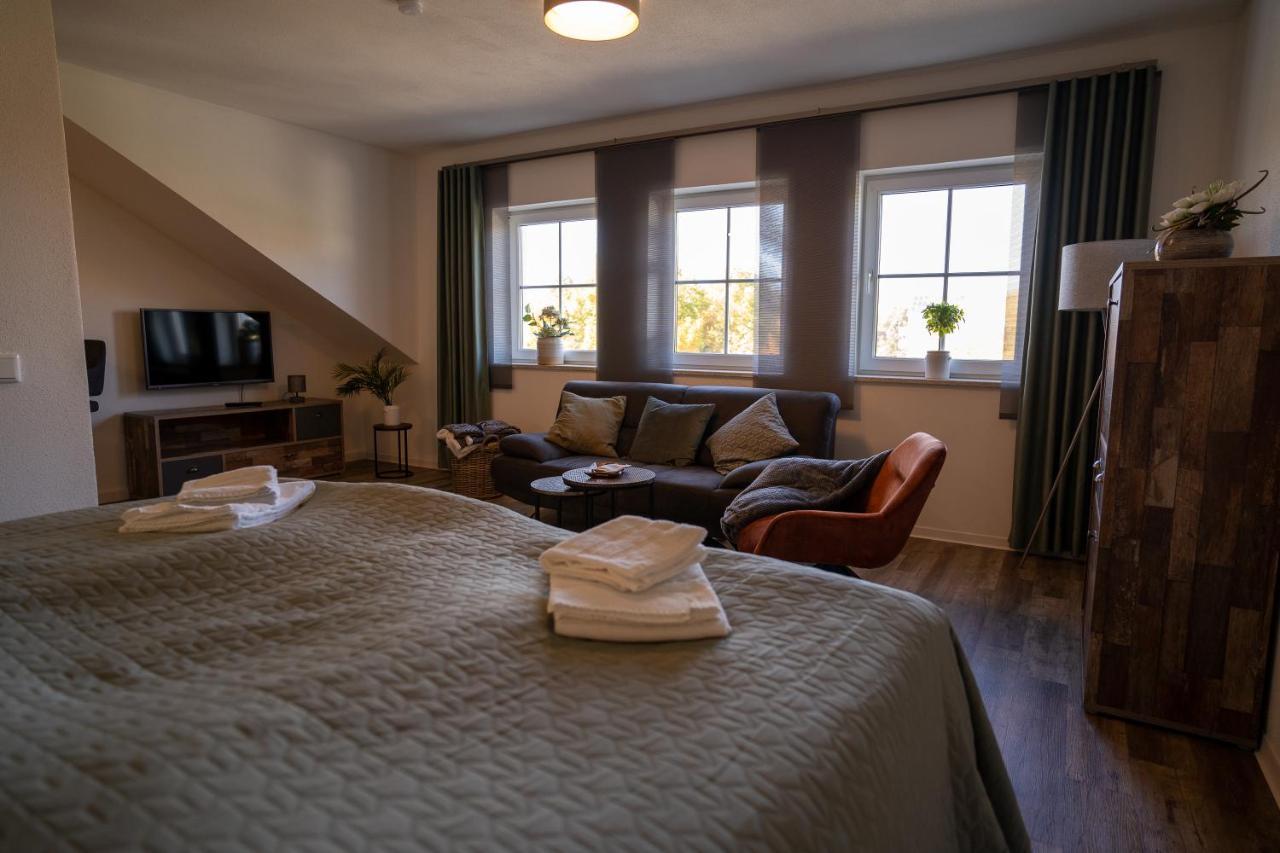 Warias Hotel & Restaurant Braunsbedra Екстер'єр фото