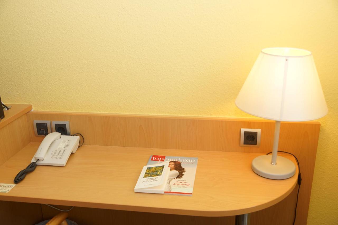 Warias Hotel & Restaurant Braunsbedra Екстер'єр фото