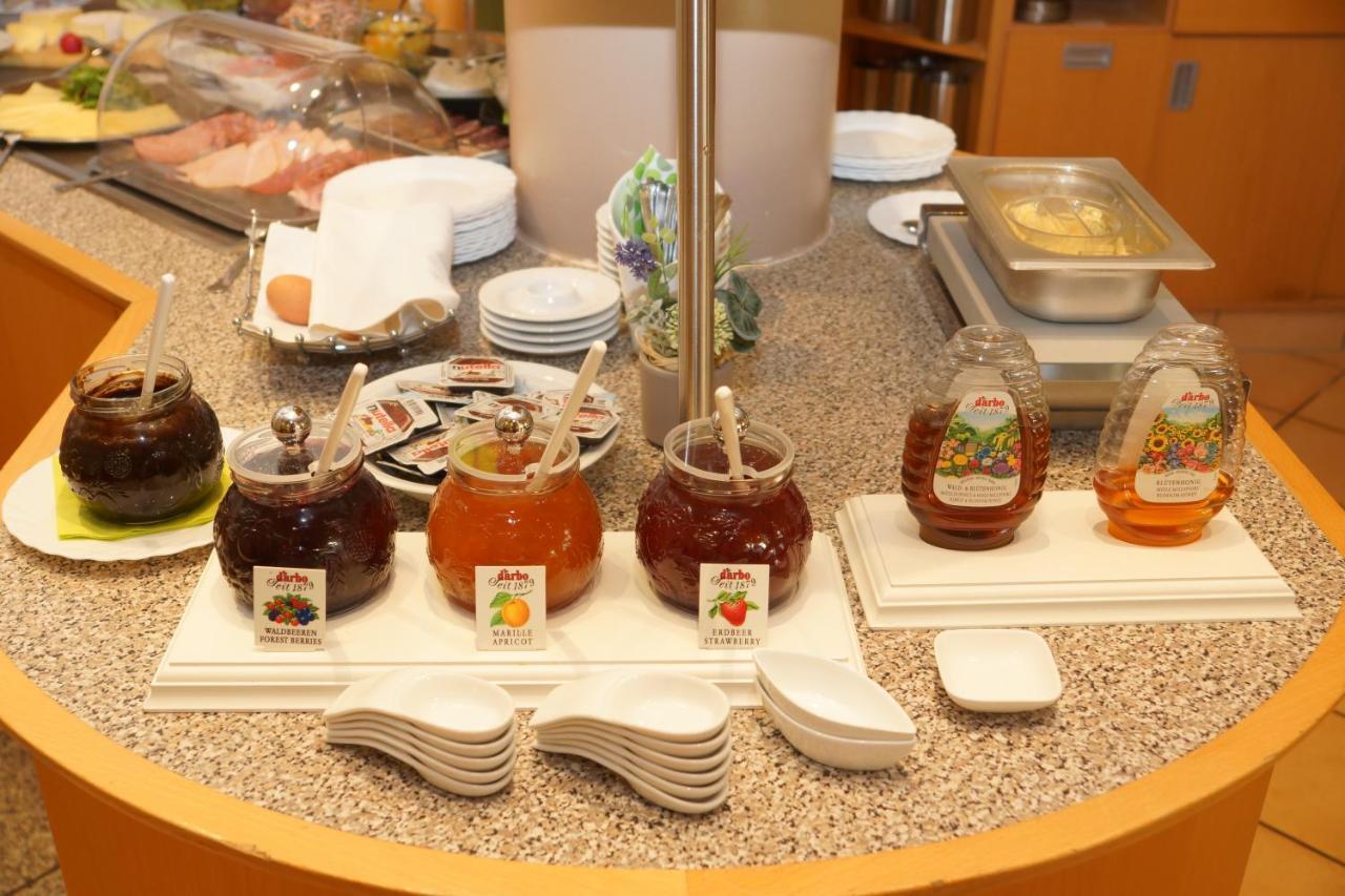 Warias Hotel & Restaurant Braunsbedra Екстер'єр фото