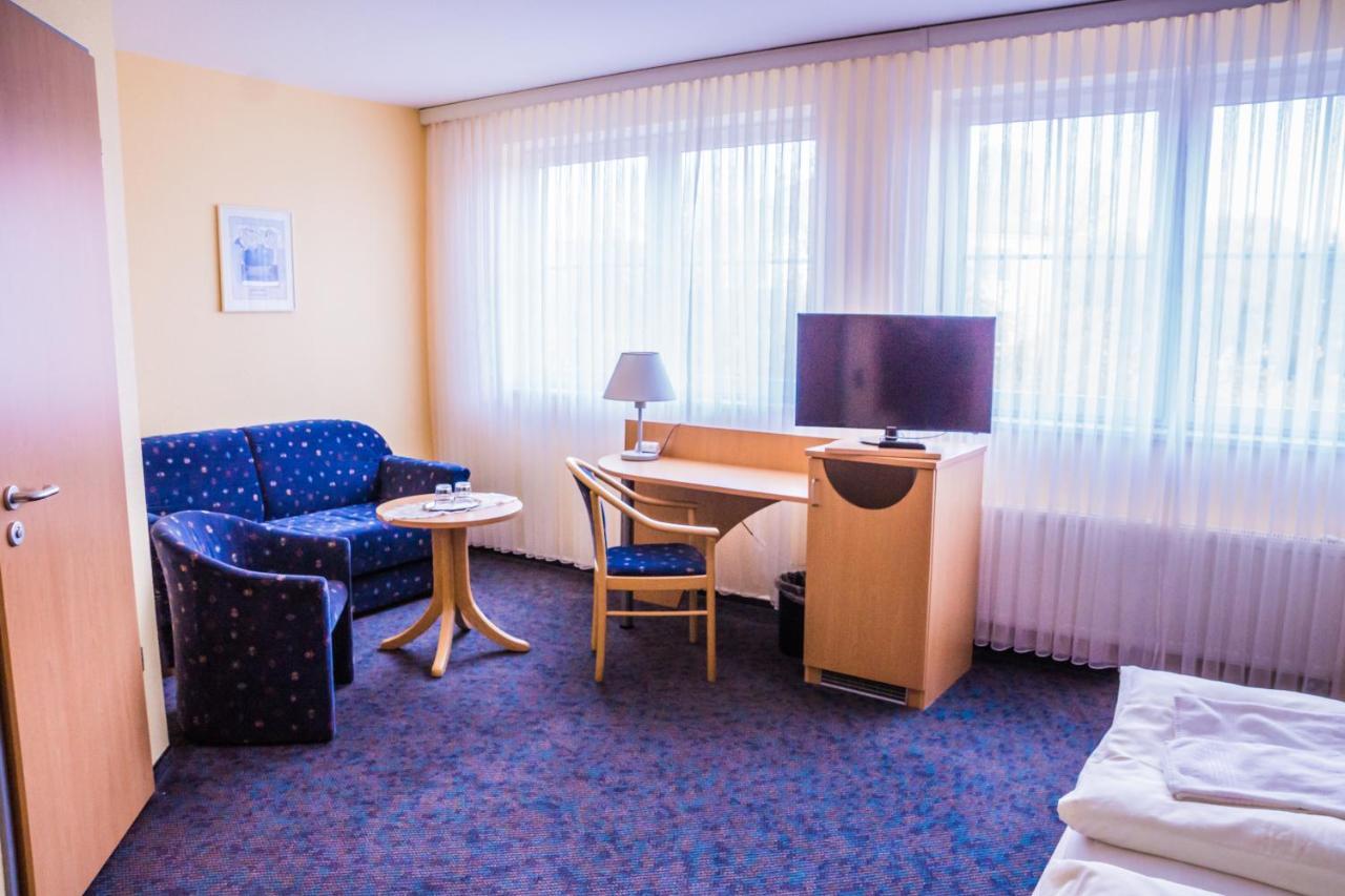 Warias Hotel & Restaurant Braunsbedra Екстер'єр фото