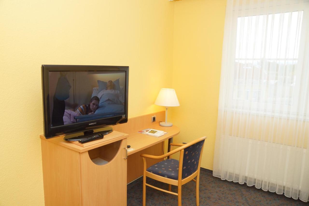 Warias Hotel & Restaurant Braunsbedra Екстер'єр фото